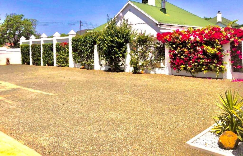 De Graaff Manor Hotel Ngoại thất bức ảnh